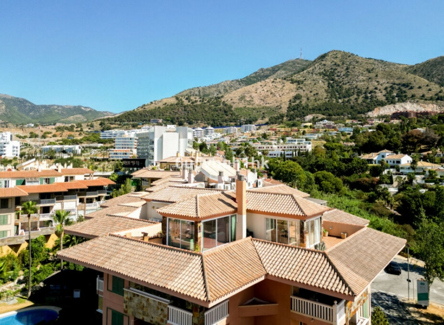 Resale - Apartment -
Higueron