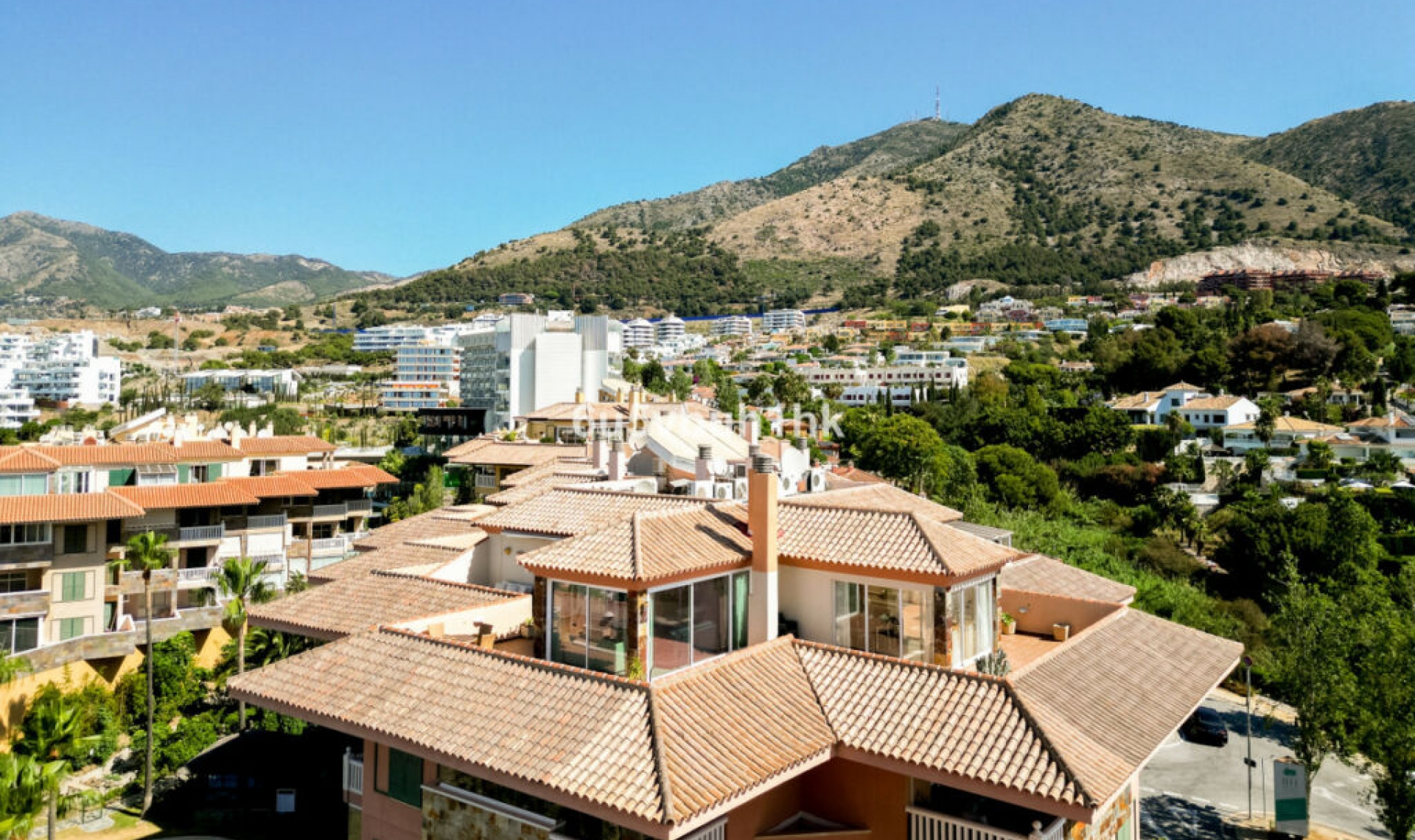 Resale - Apartment -
Higueron