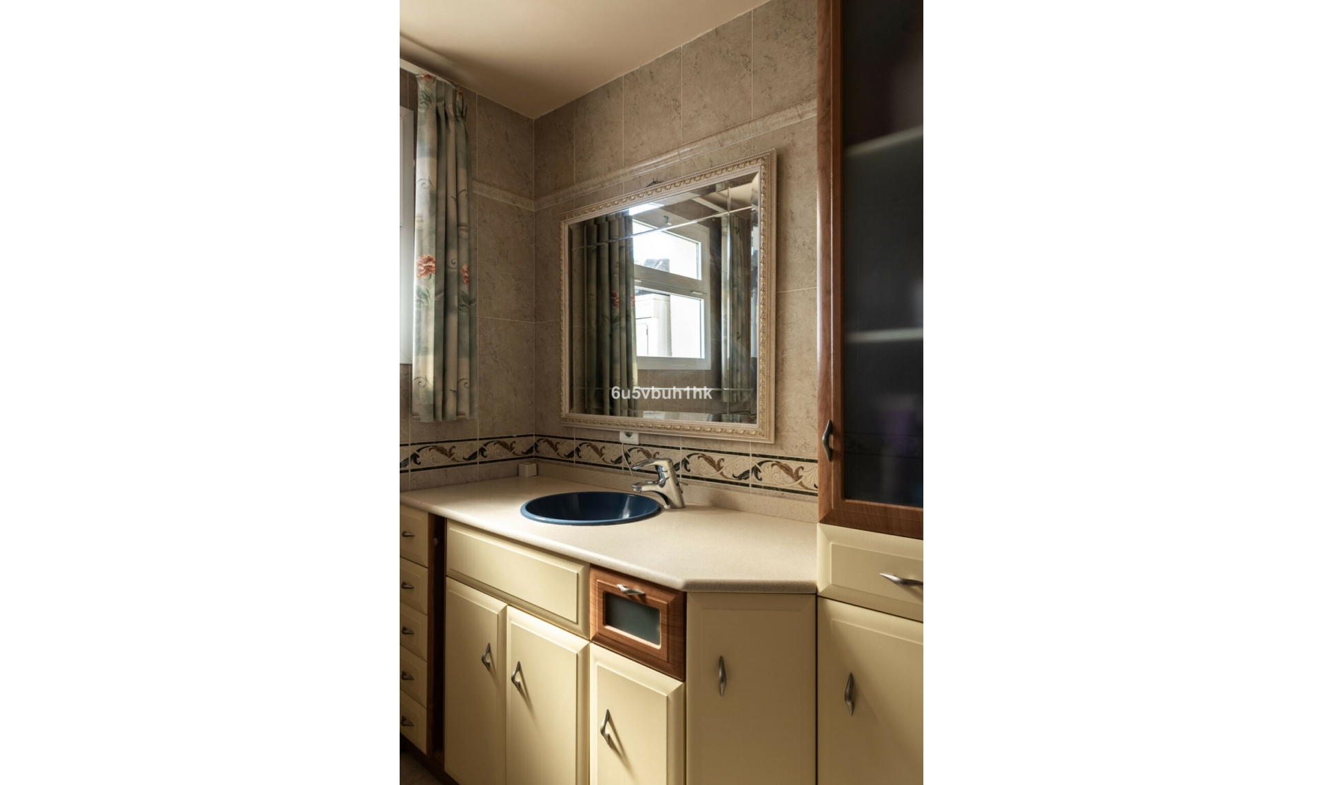 Resale - Apartment -
Higueron