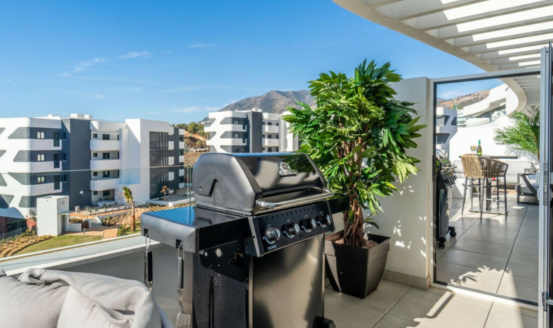 Resale - Apartment -
Higueron