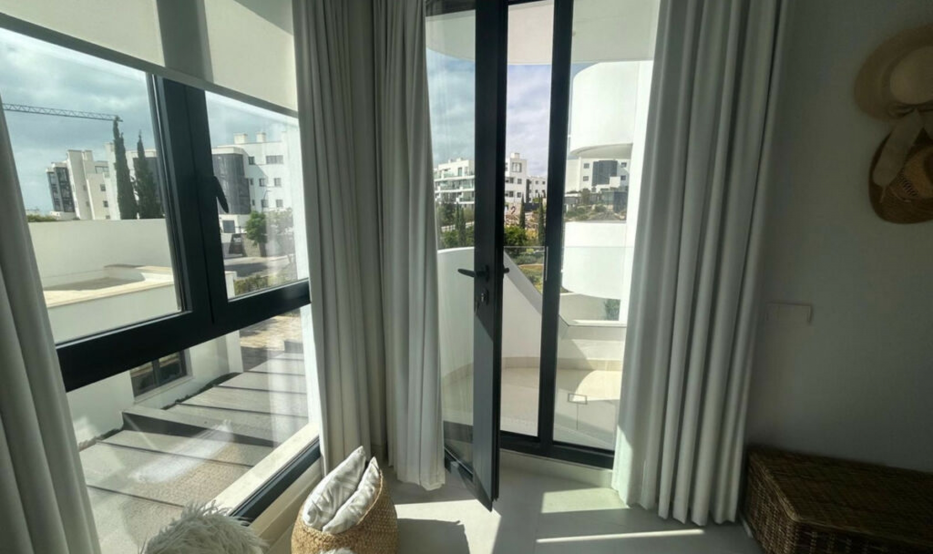 Resale - Apartment -
Higueron