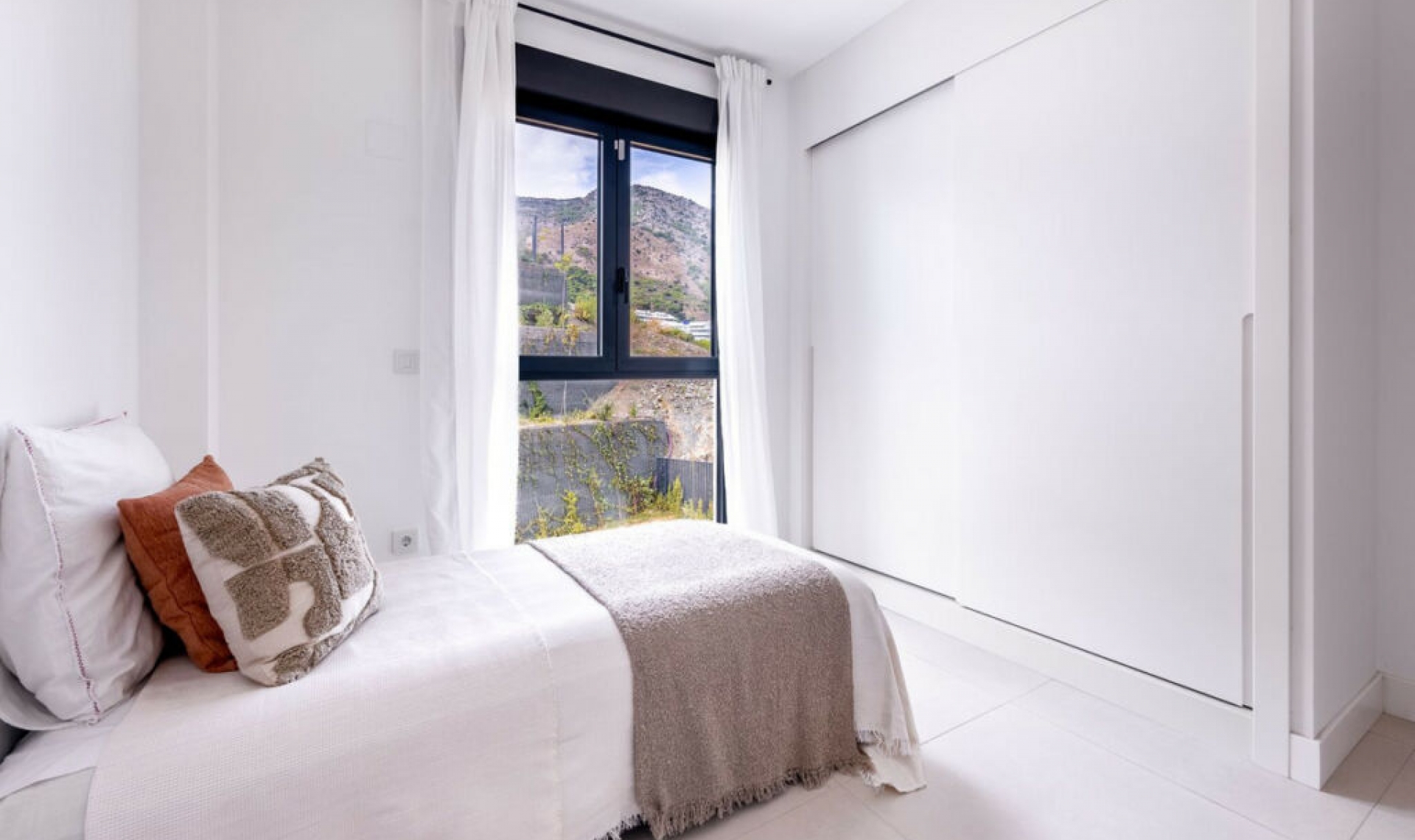 Resale - Apartment -
Higueron