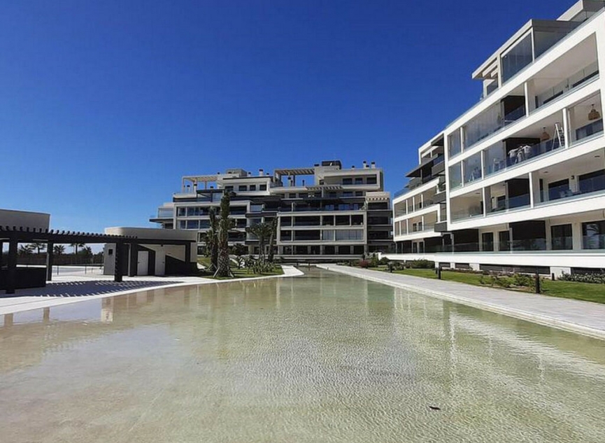Resale - Apartment -
Isla Canela