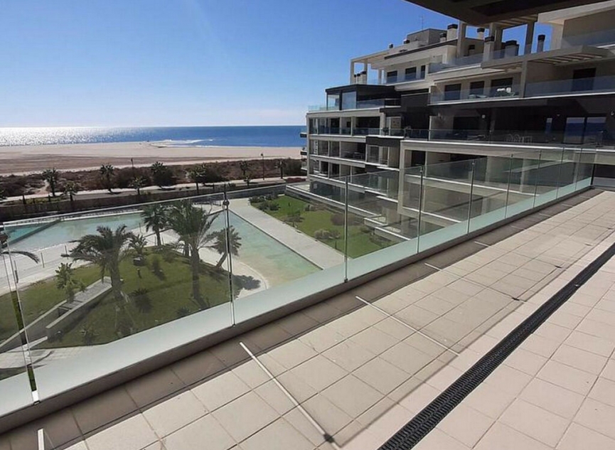 Resale - Apartment -
Isla Canela