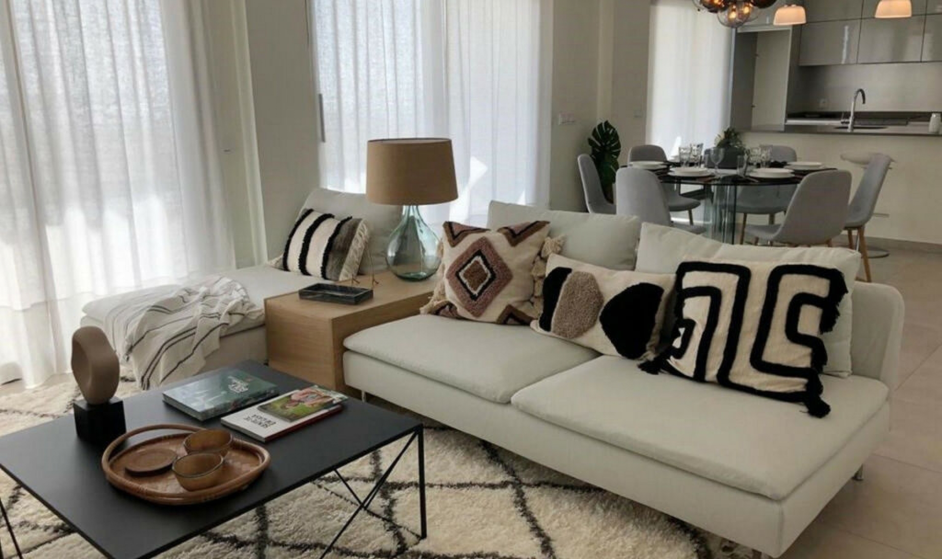 Resale - Apartment -
Isla Canela