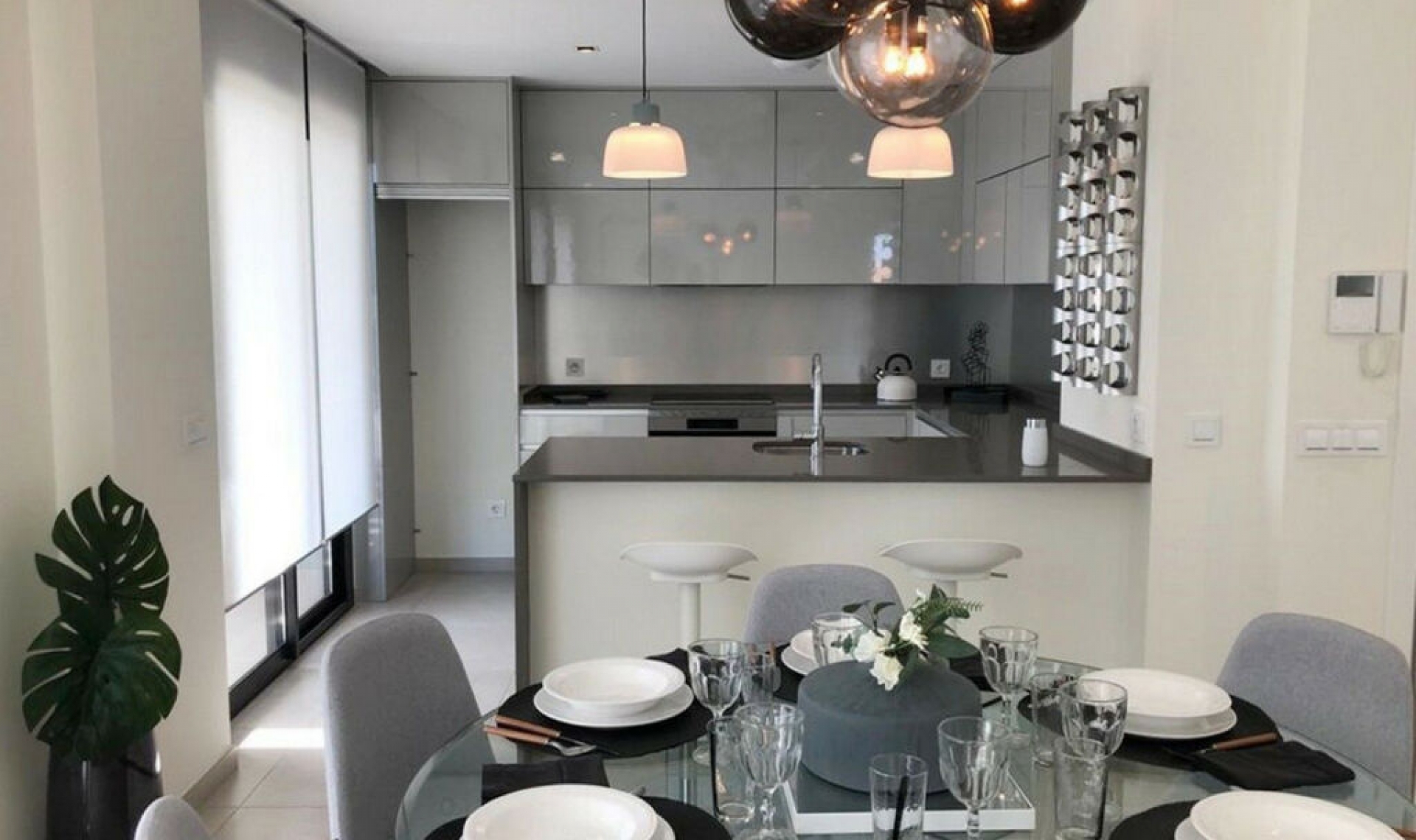 Resale - Apartment -
Isla Canela