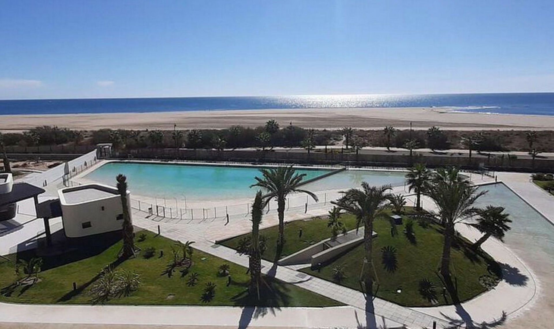 Resale - Apartment -
Isla Canela