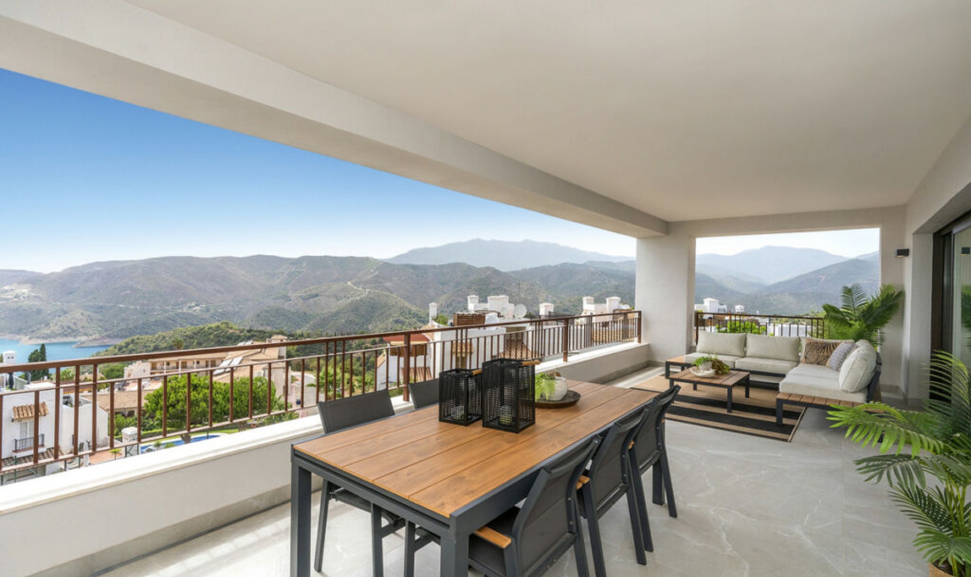 Resale - Apartment -
Istán