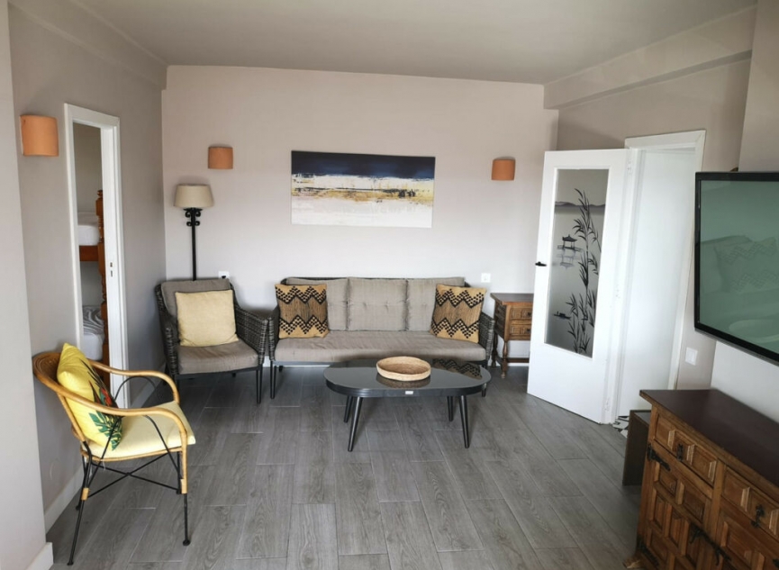 Resale - Apartment -
Jávea