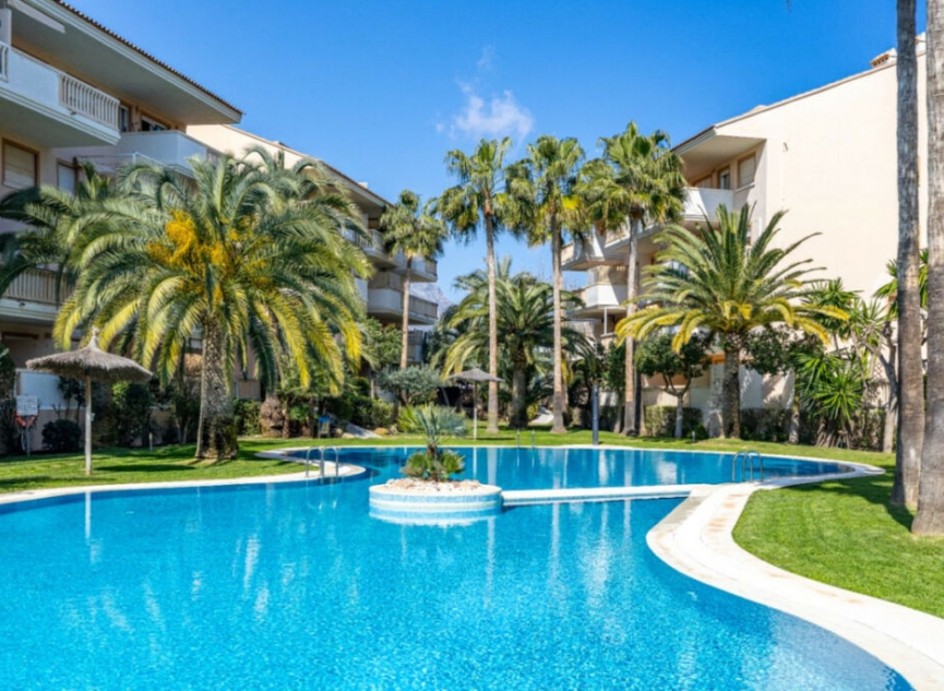 Resale - Apartment -
Jávea