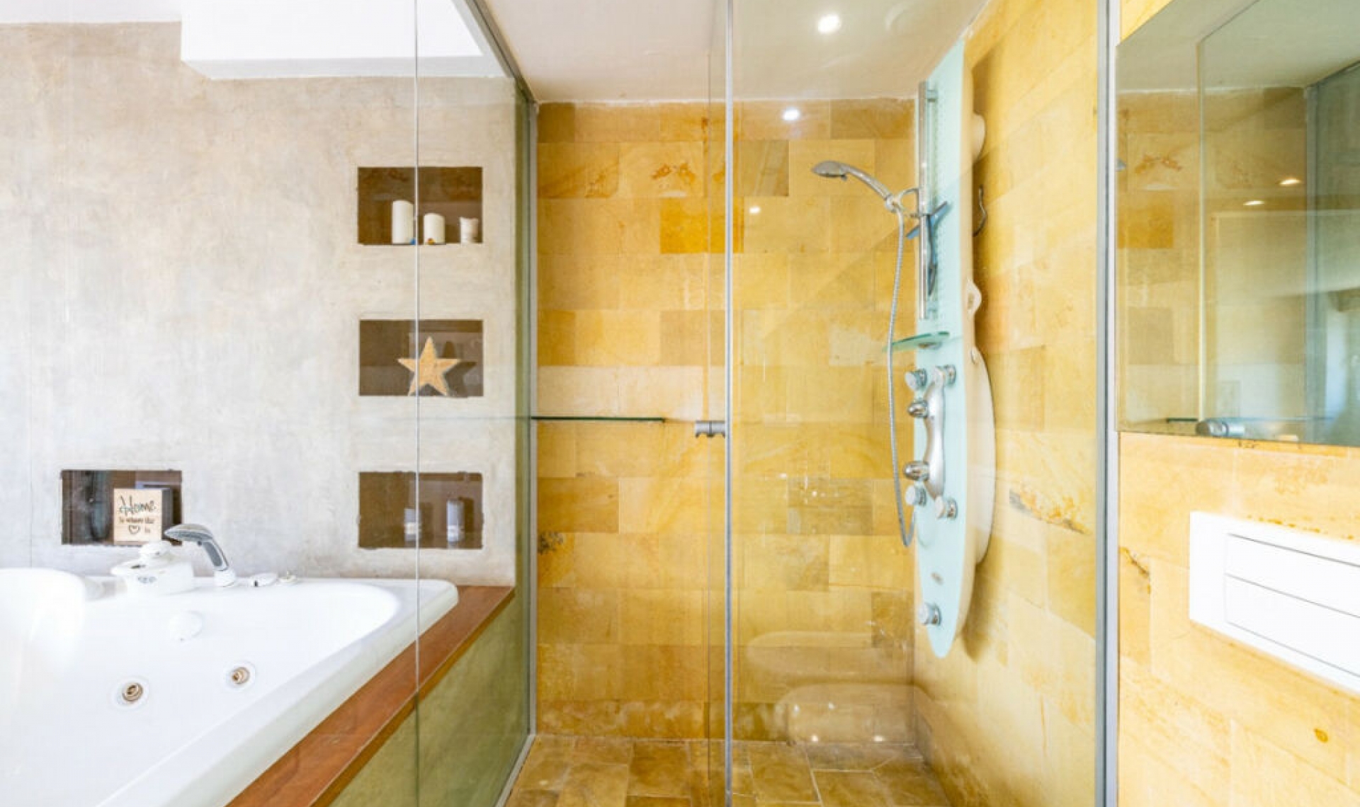 Resale - Apartment -
Jávea