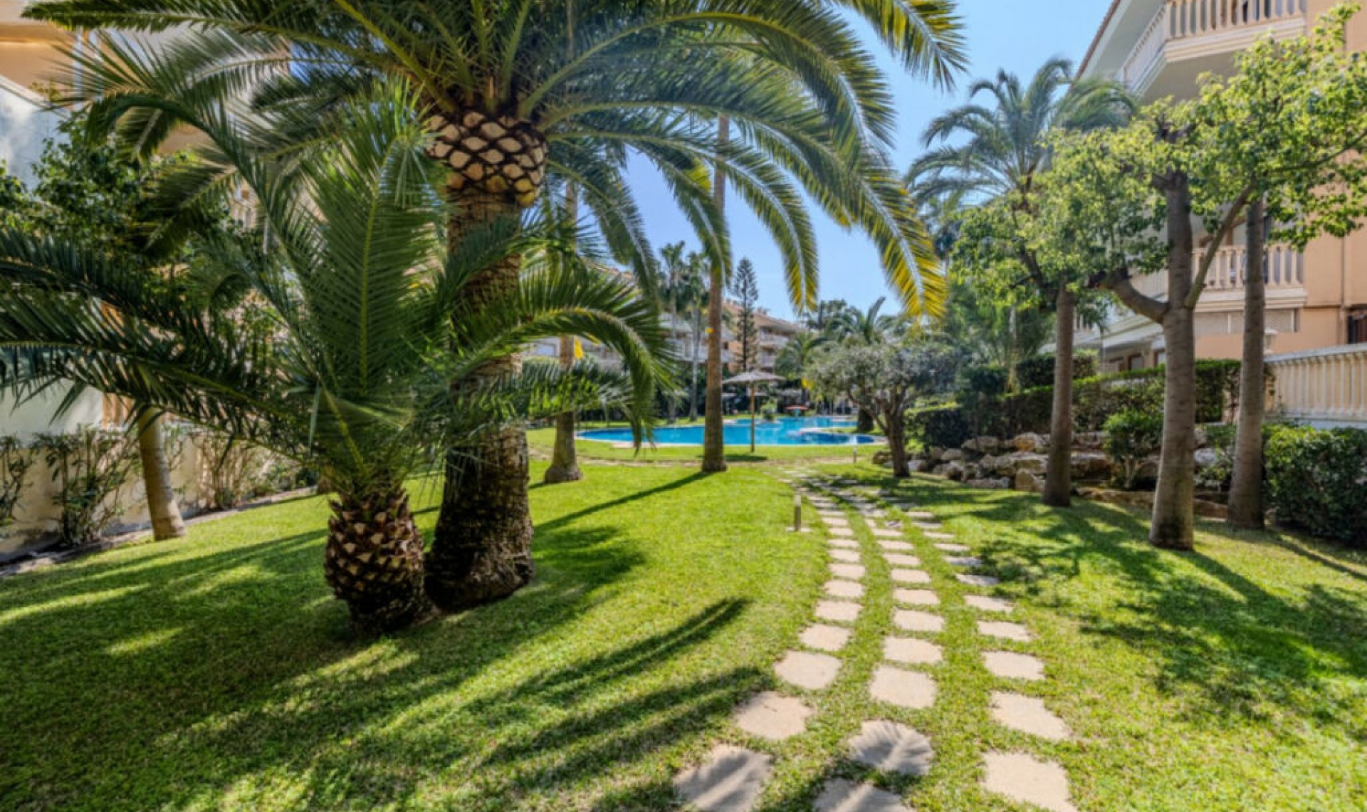 Resale - Apartment -
Jávea