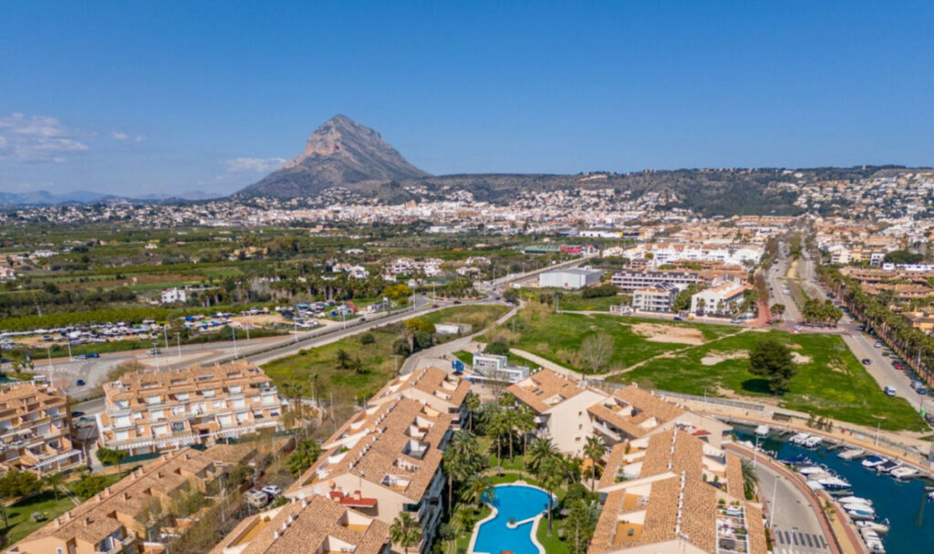 Resale - Apartment -
Jávea