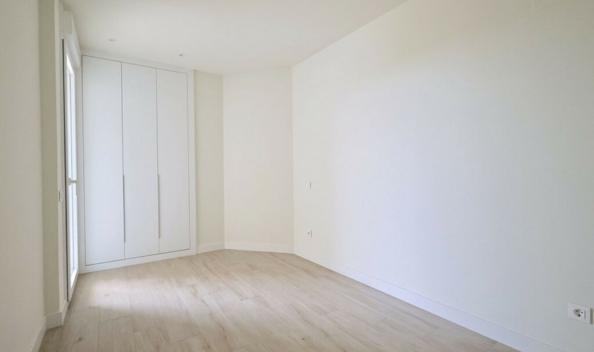 Resale - Apartment -
Jávea