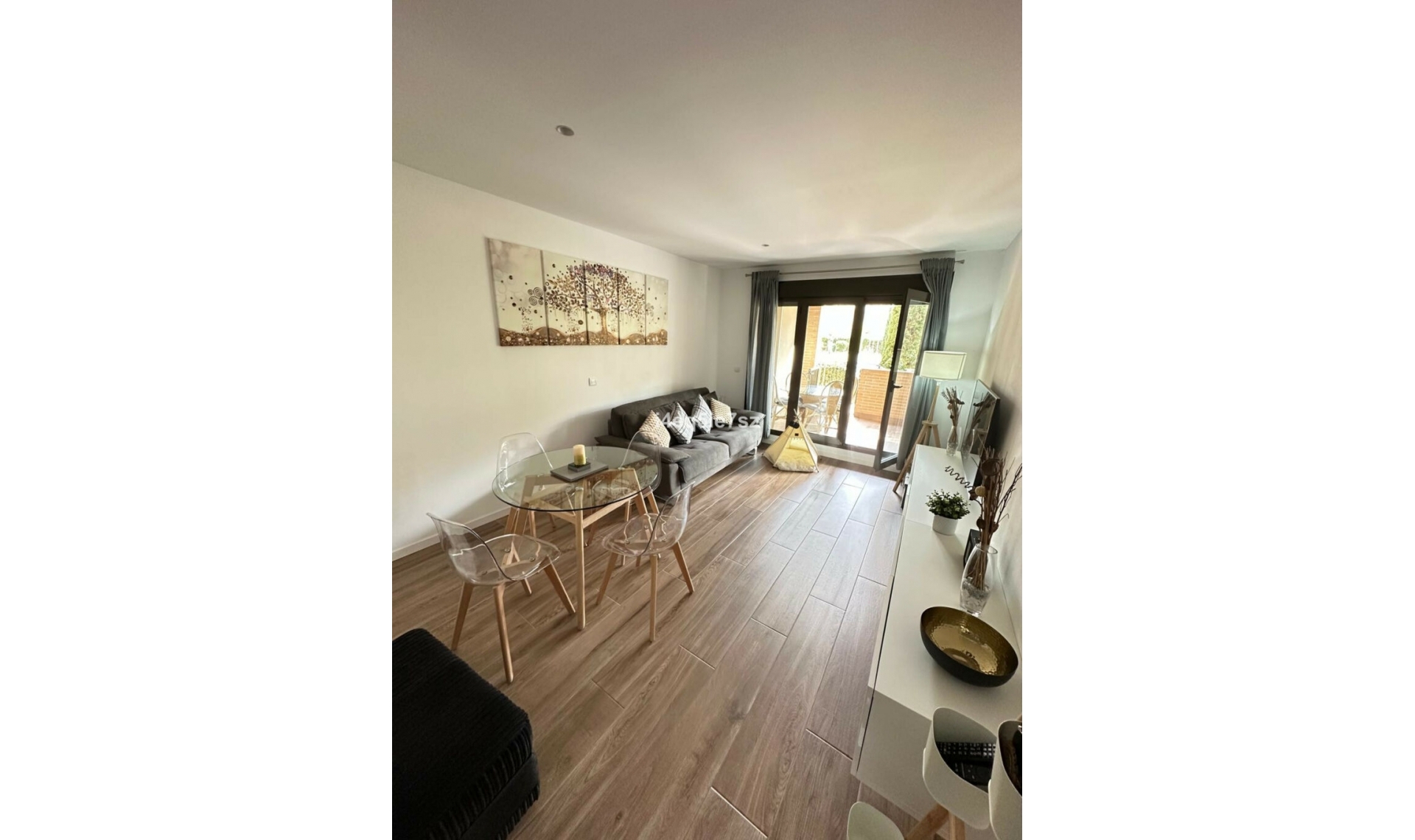 Resale - Apartment -
Jávea