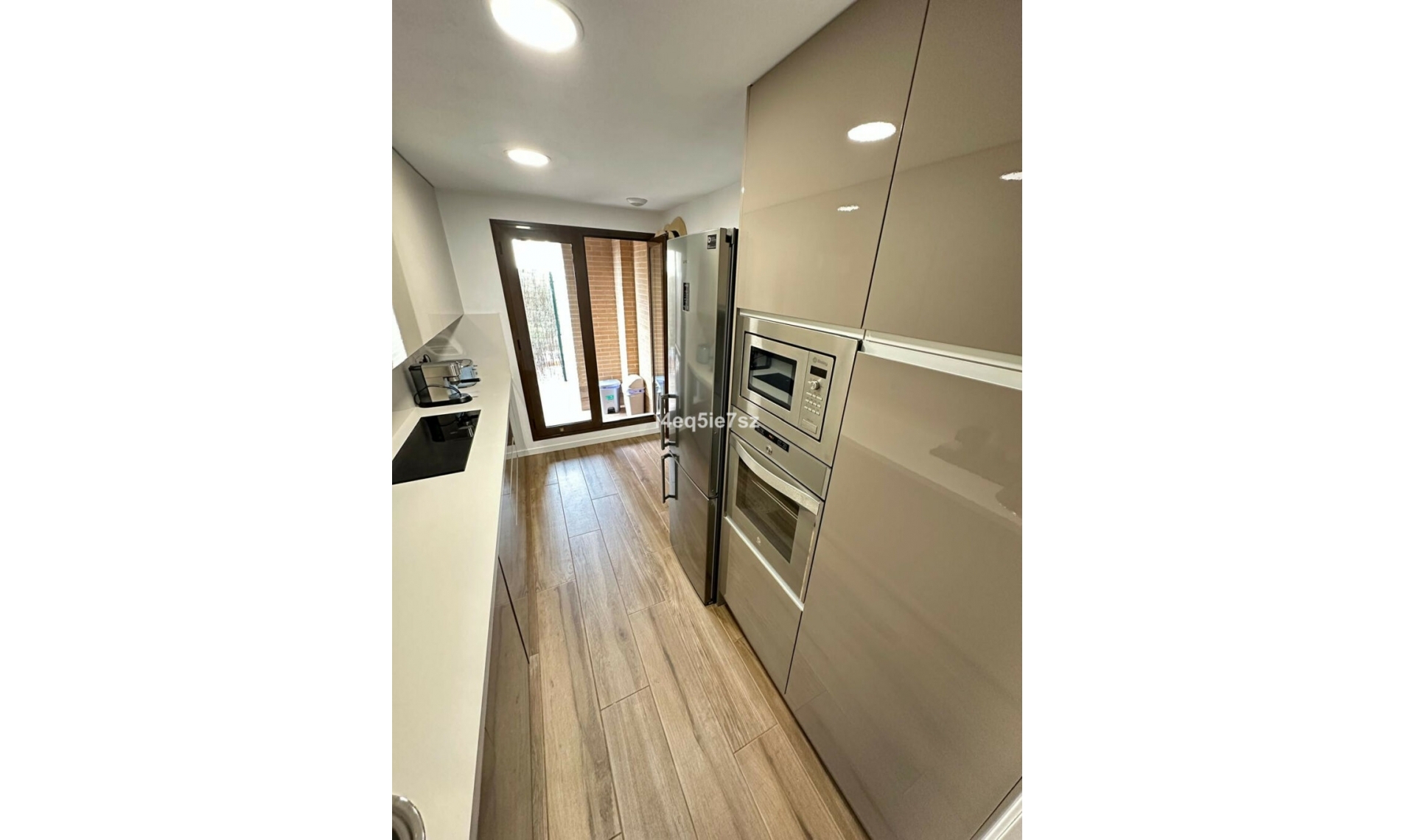 Resale - Apartment -
Jávea