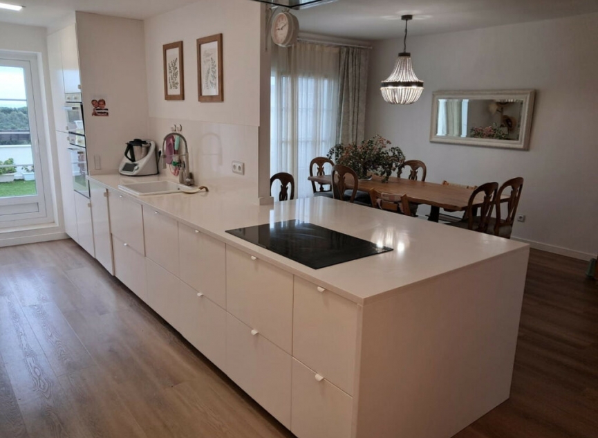 Resale - Apartment -
La Alcaidesa