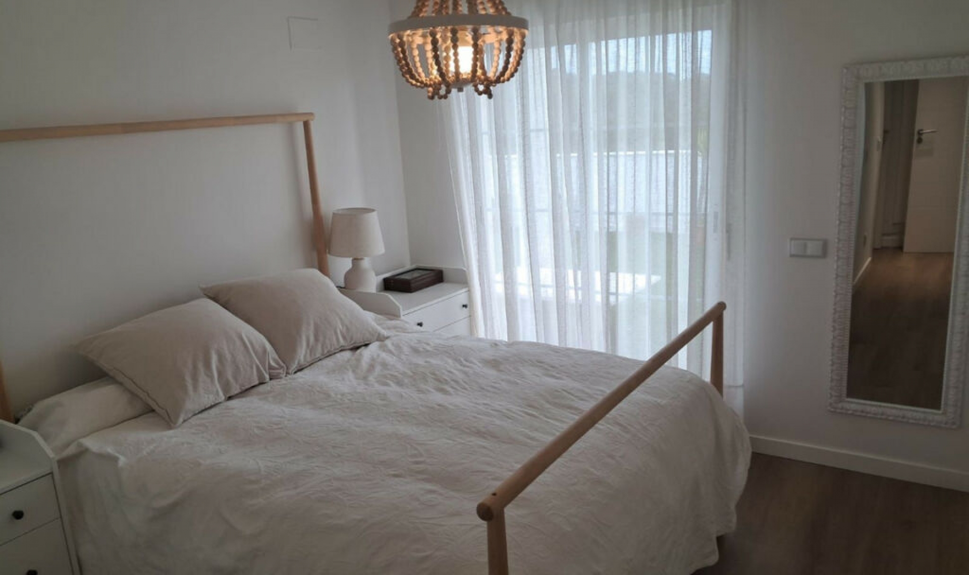 Resale - Apartment -
La Alcaidesa