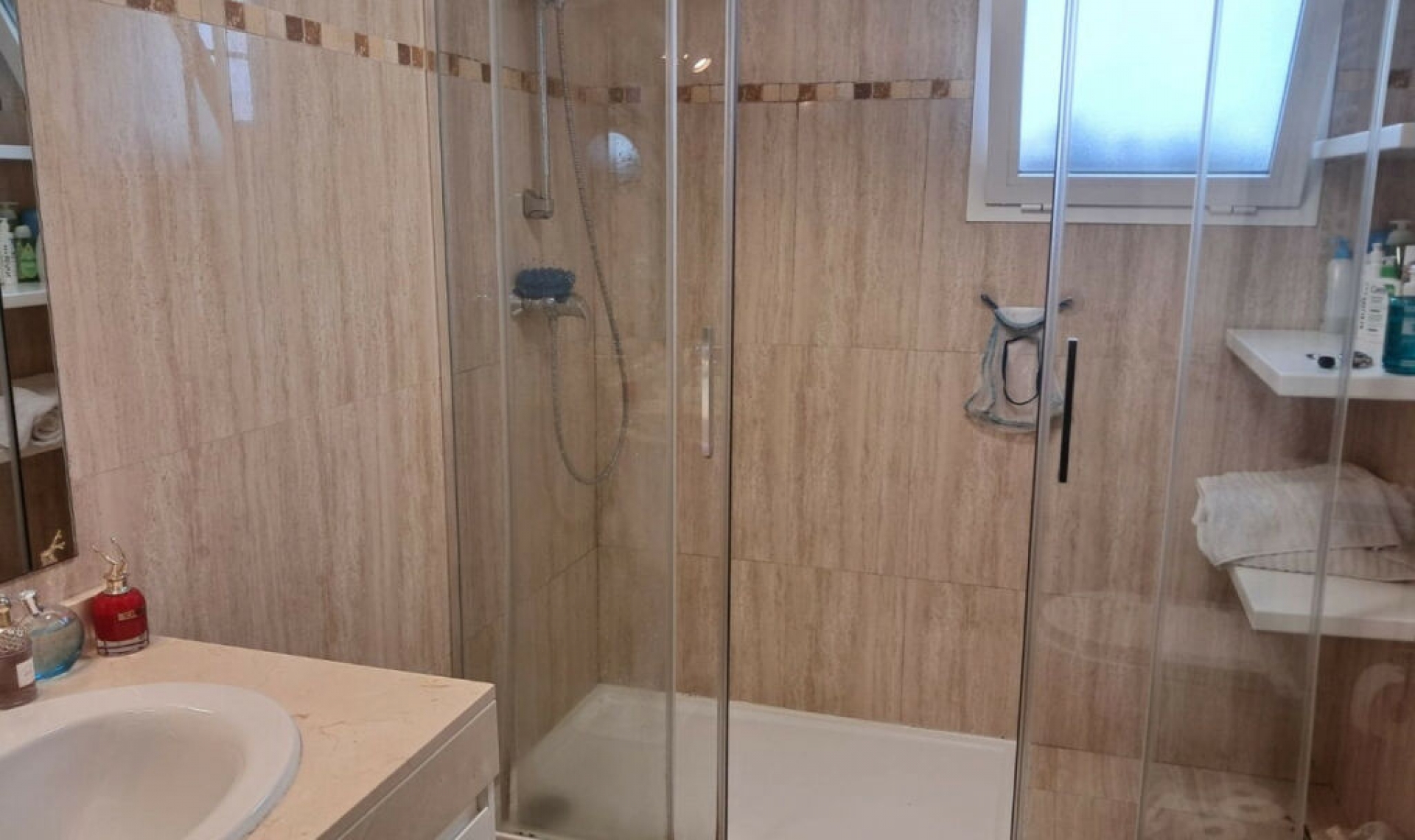 Resale - Apartment -
La Alcaidesa