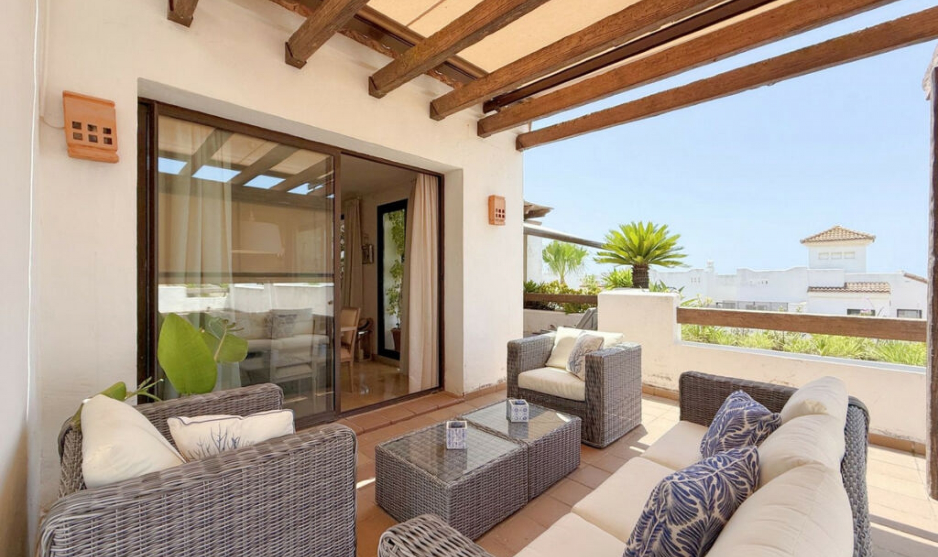 Resale - Apartment -
La Alcaidesa
