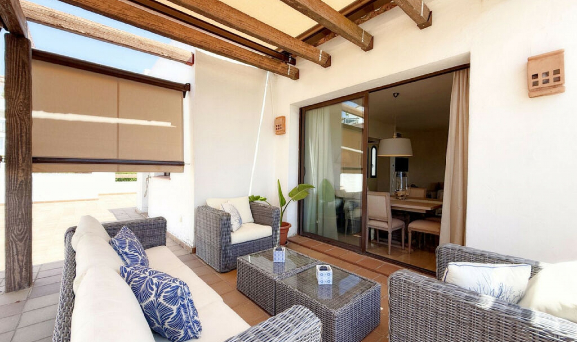 Resale - Apartment -
La Alcaidesa