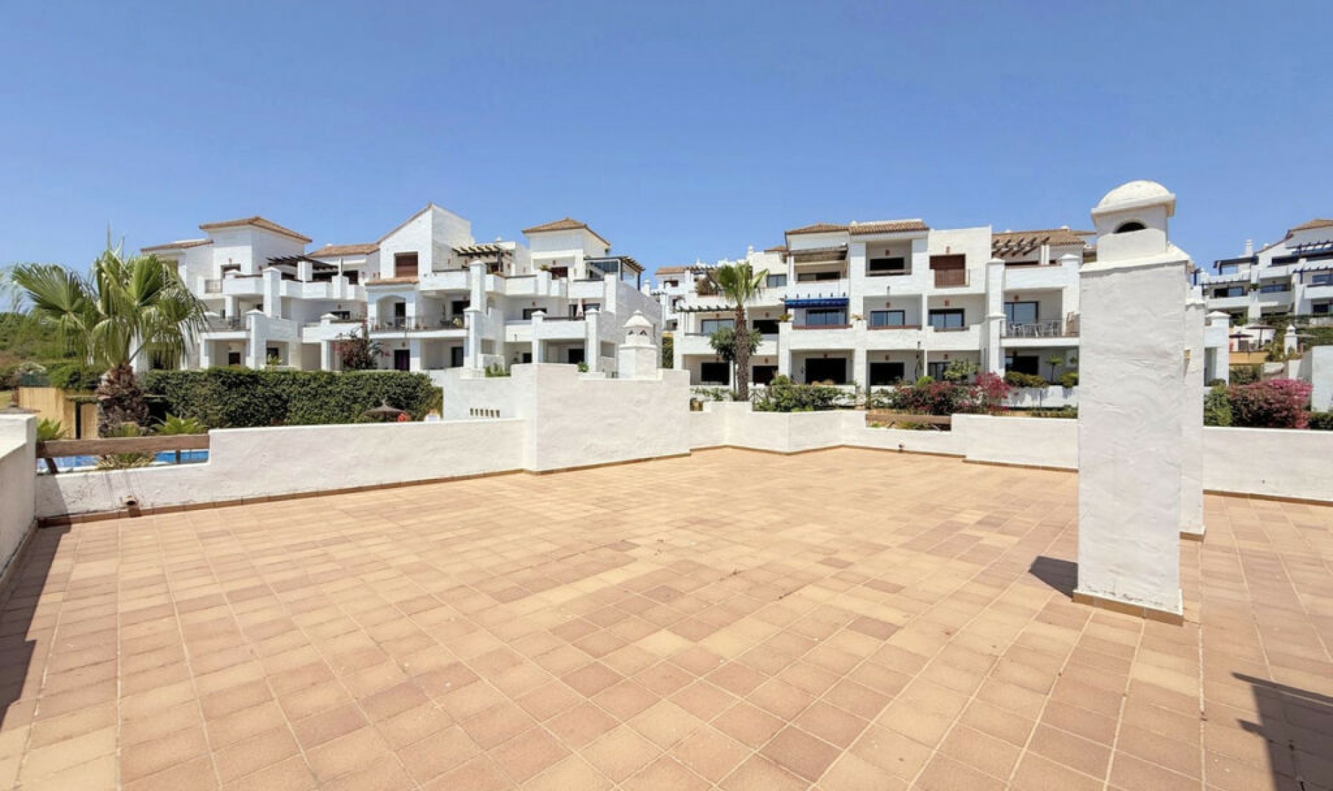 Resale - Apartment -
La Alcaidesa