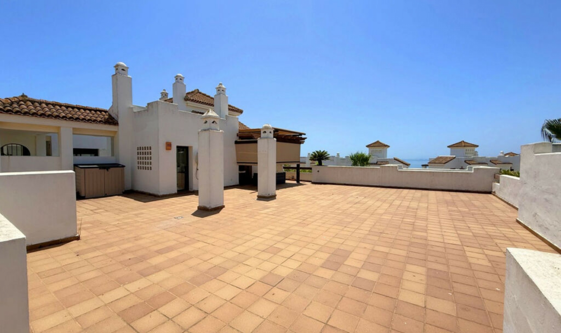 Resale - Apartment -
La Alcaidesa