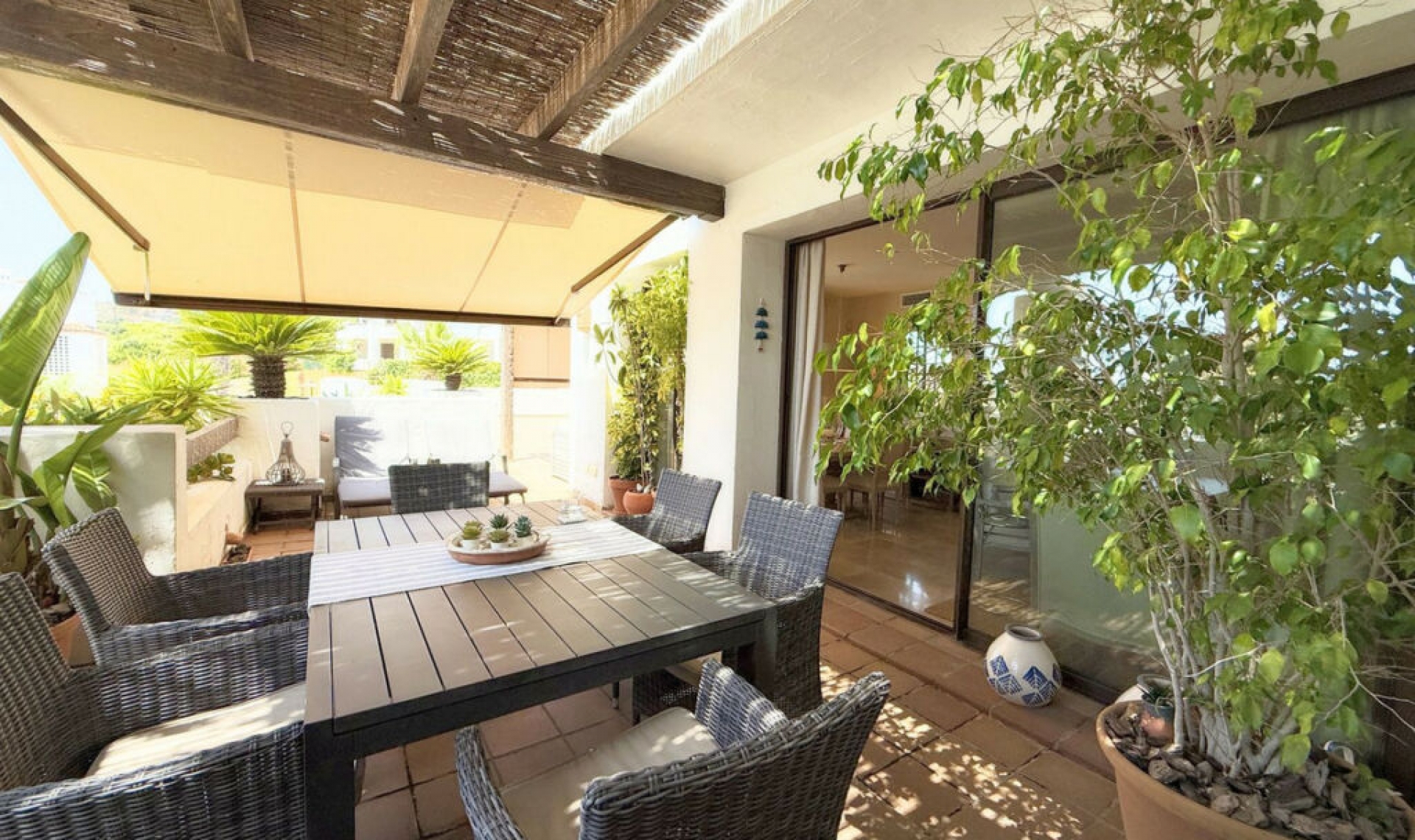 Resale - Apartment -
La Alcaidesa