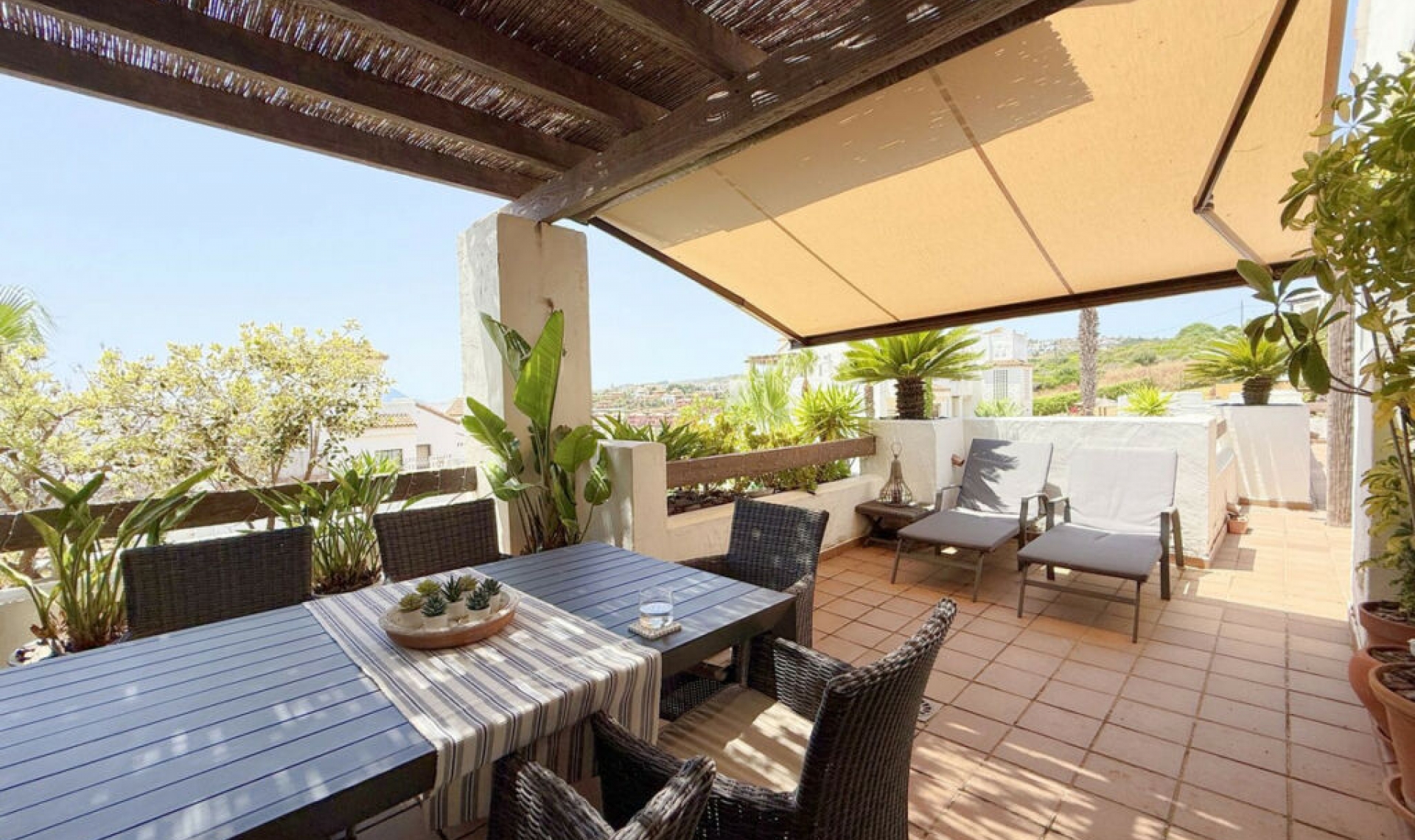 Resale - Apartment -
La Alcaidesa