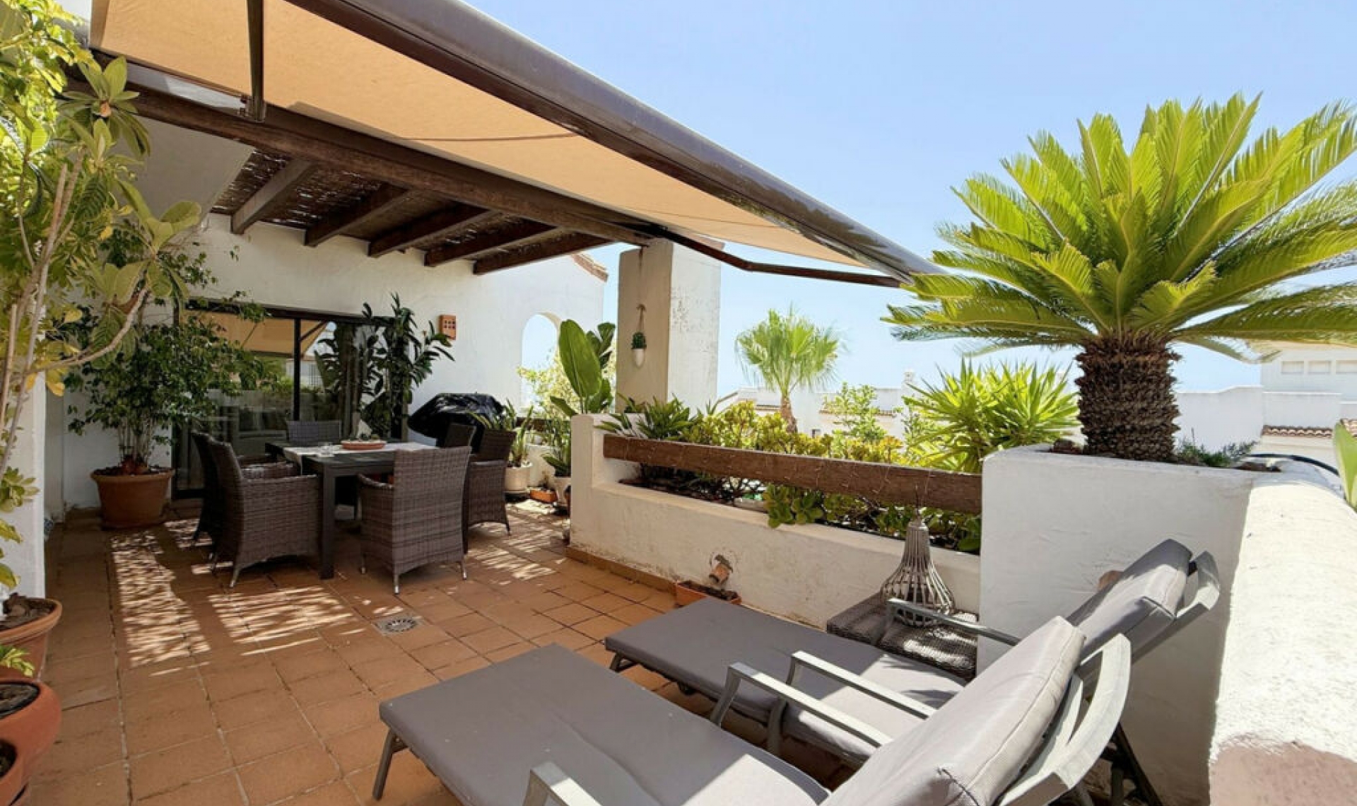 Resale - Apartment -
La Alcaidesa