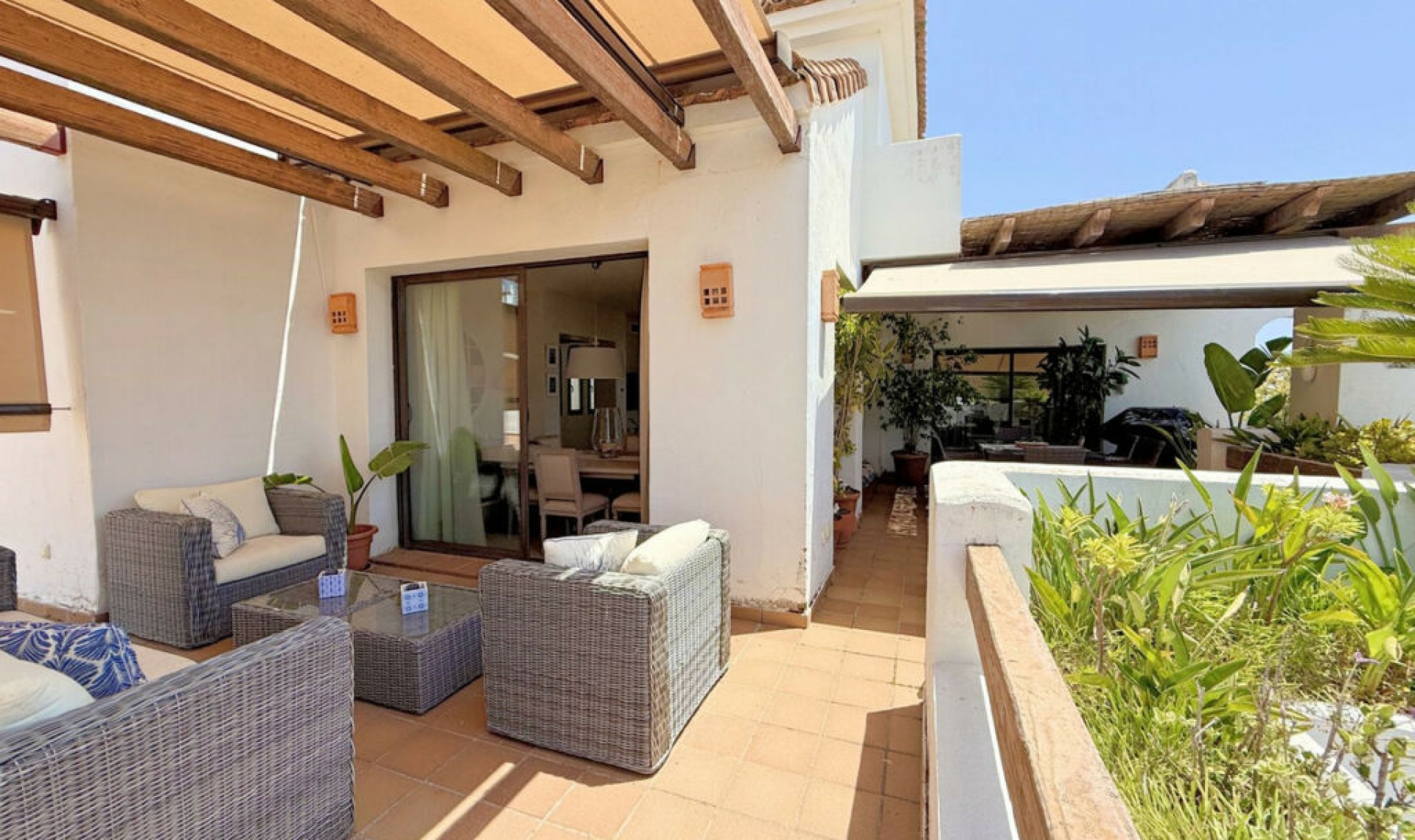 Resale - Apartment -
La Alcaidesa