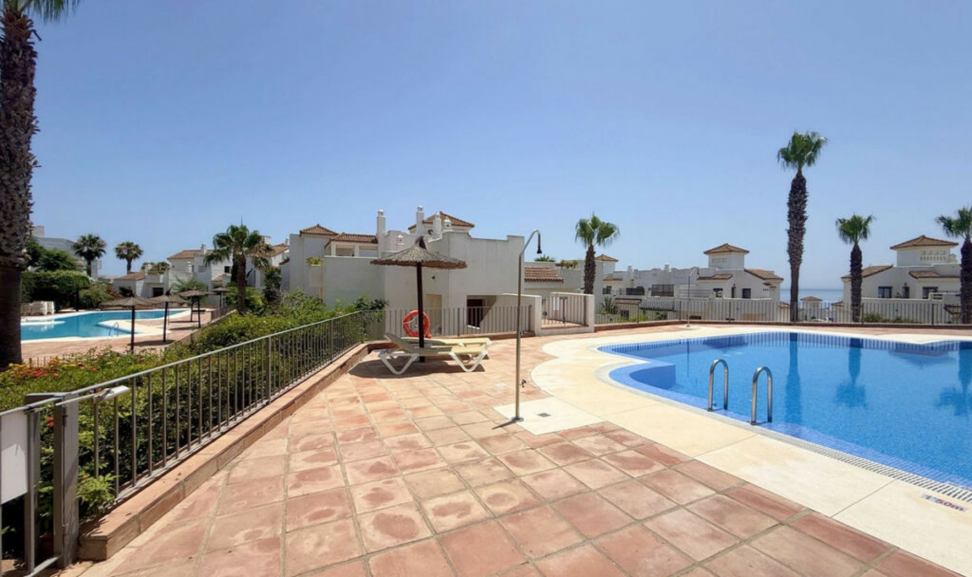 Resale - Apartment -
La Alcaidesa