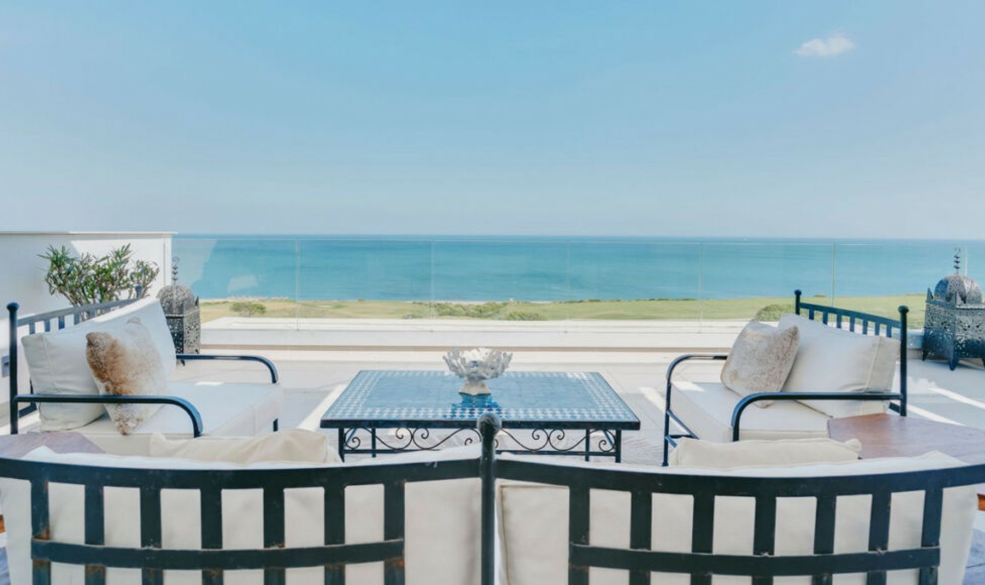Resale - Apartment -
La Alcaidesa