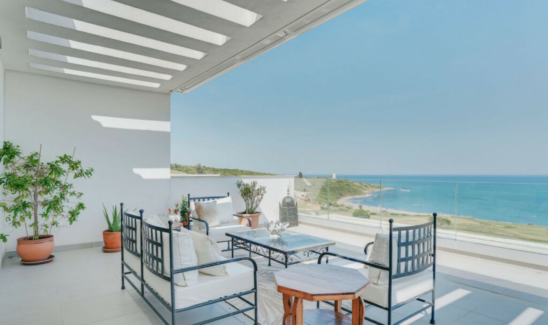 Resale - Apartment -
La Alcaidesa
