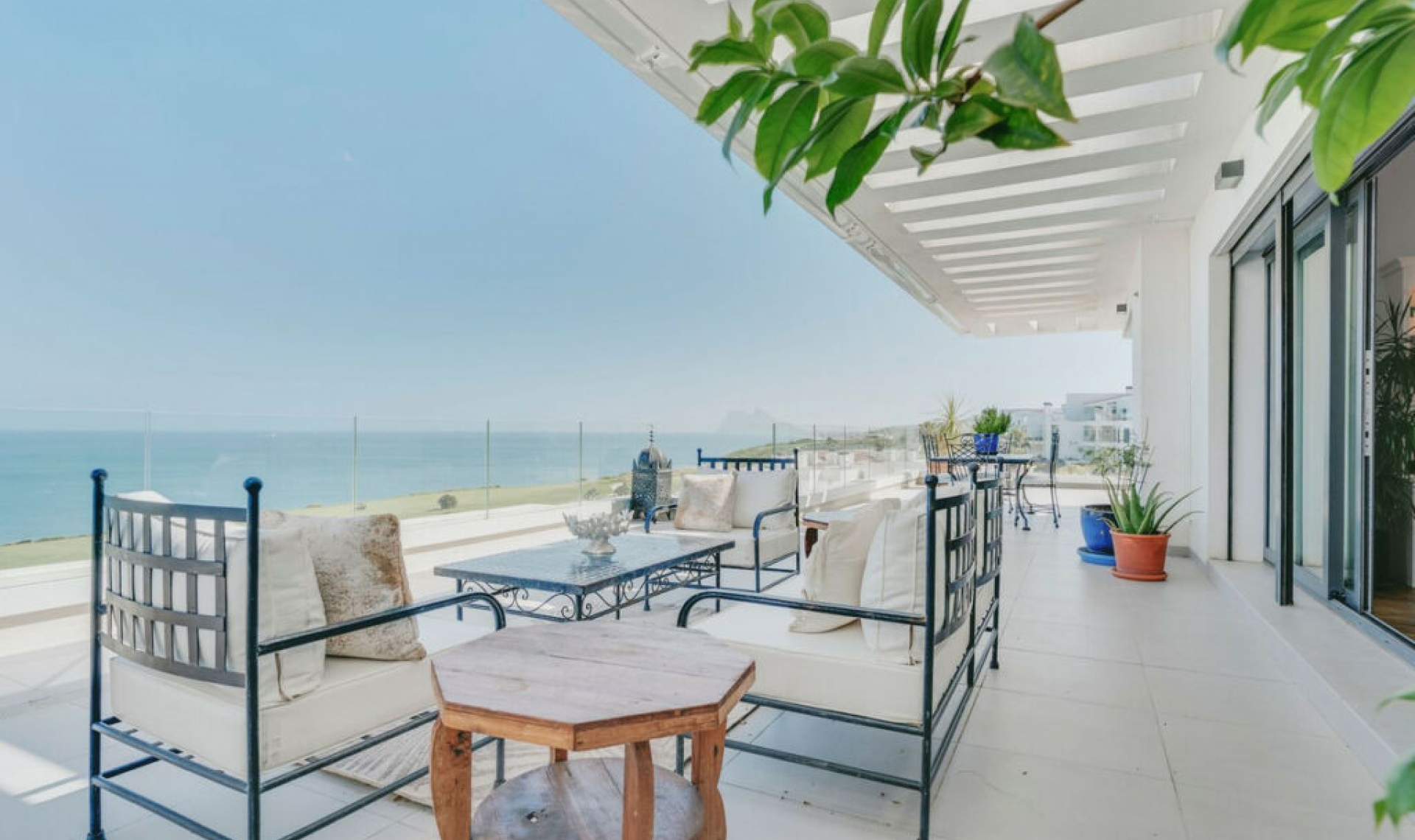 Resale - Apartment -
La Alcaidesa