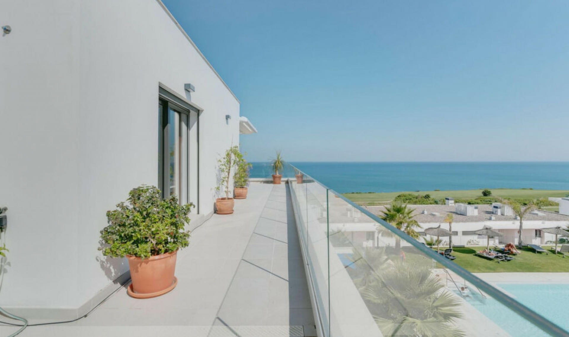 Resale - Apartment -
La Alcaidesa