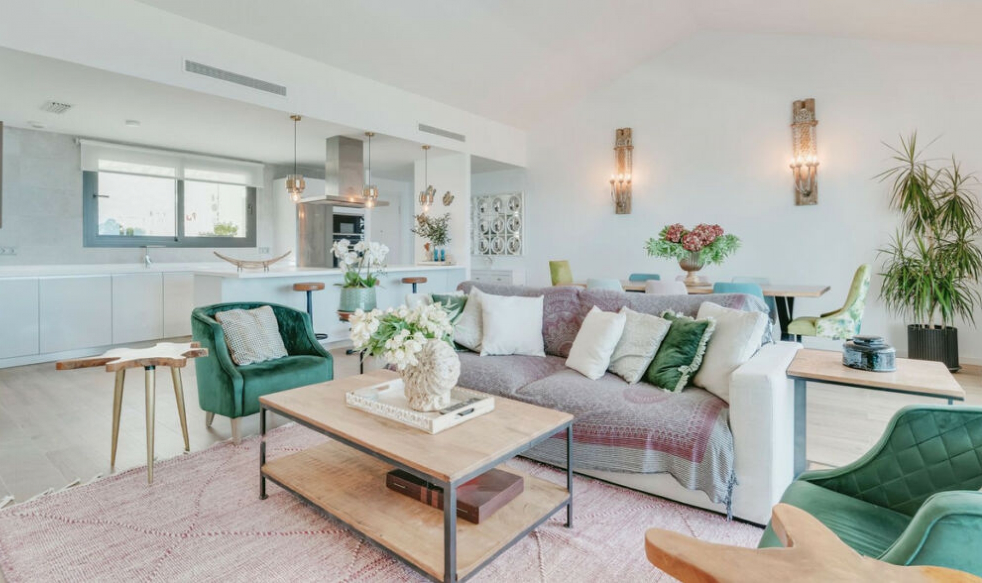 Resale - Apartment -
La Alcaidesa
