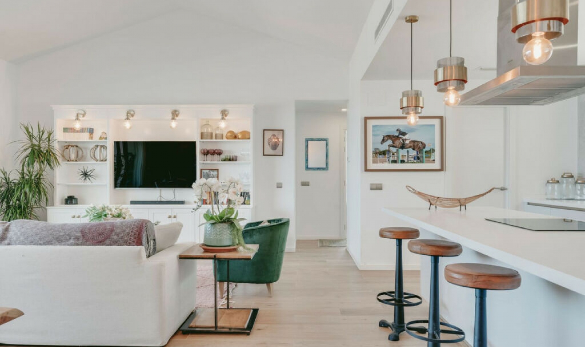 Resale - Apartment -
La Alcaidesa