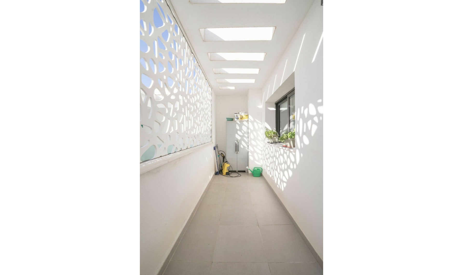 Resale - Apartment -
La Alcaidesa