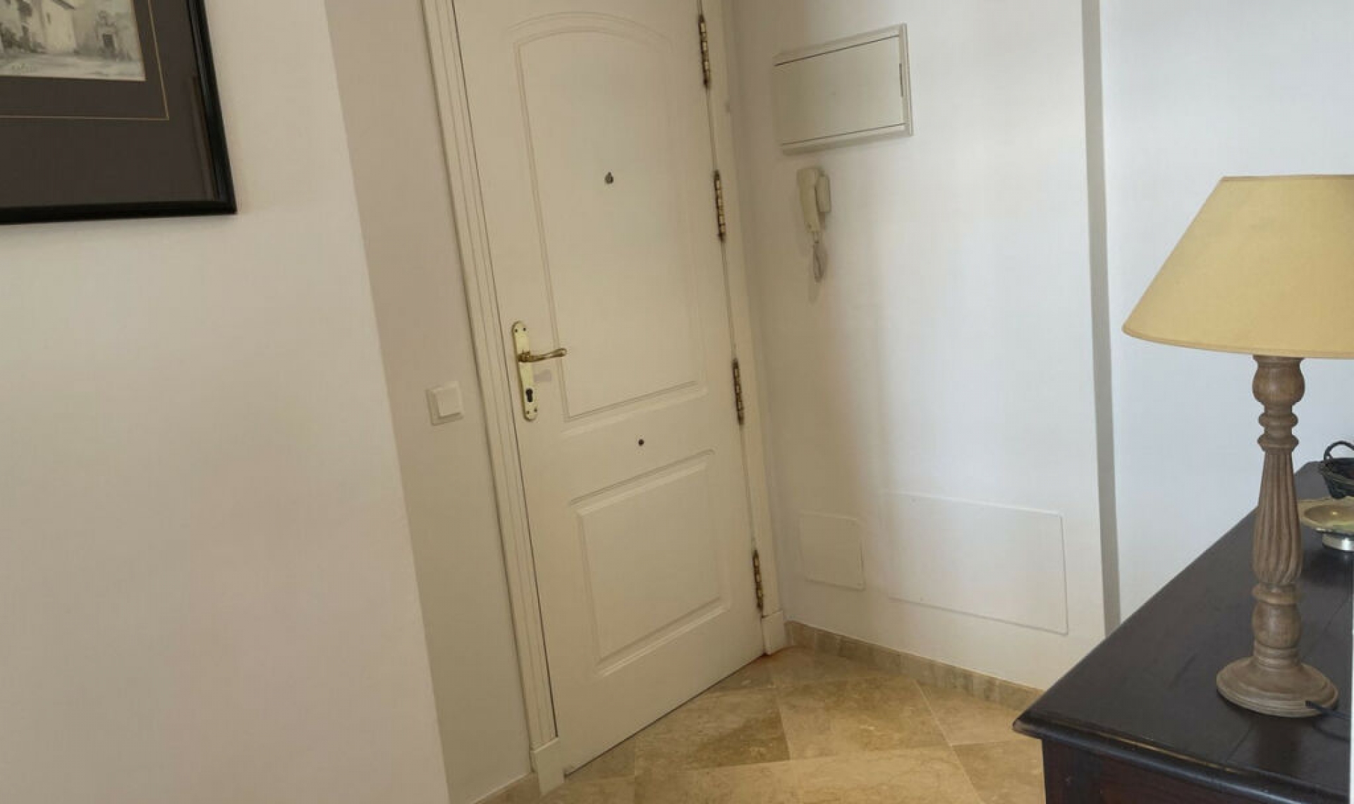 Resale - Apartment -
La Alcaidesa