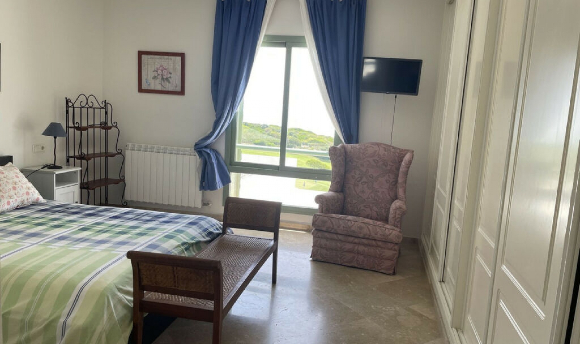 Resale - Apartment -
La Alcaidesa