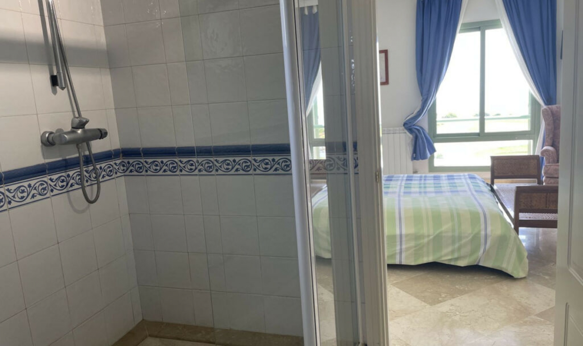 Resale - Apartment -
La Alcaidesa