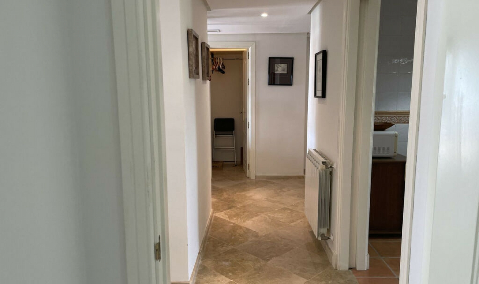 Resale - Apartment -
La Alcaidesa