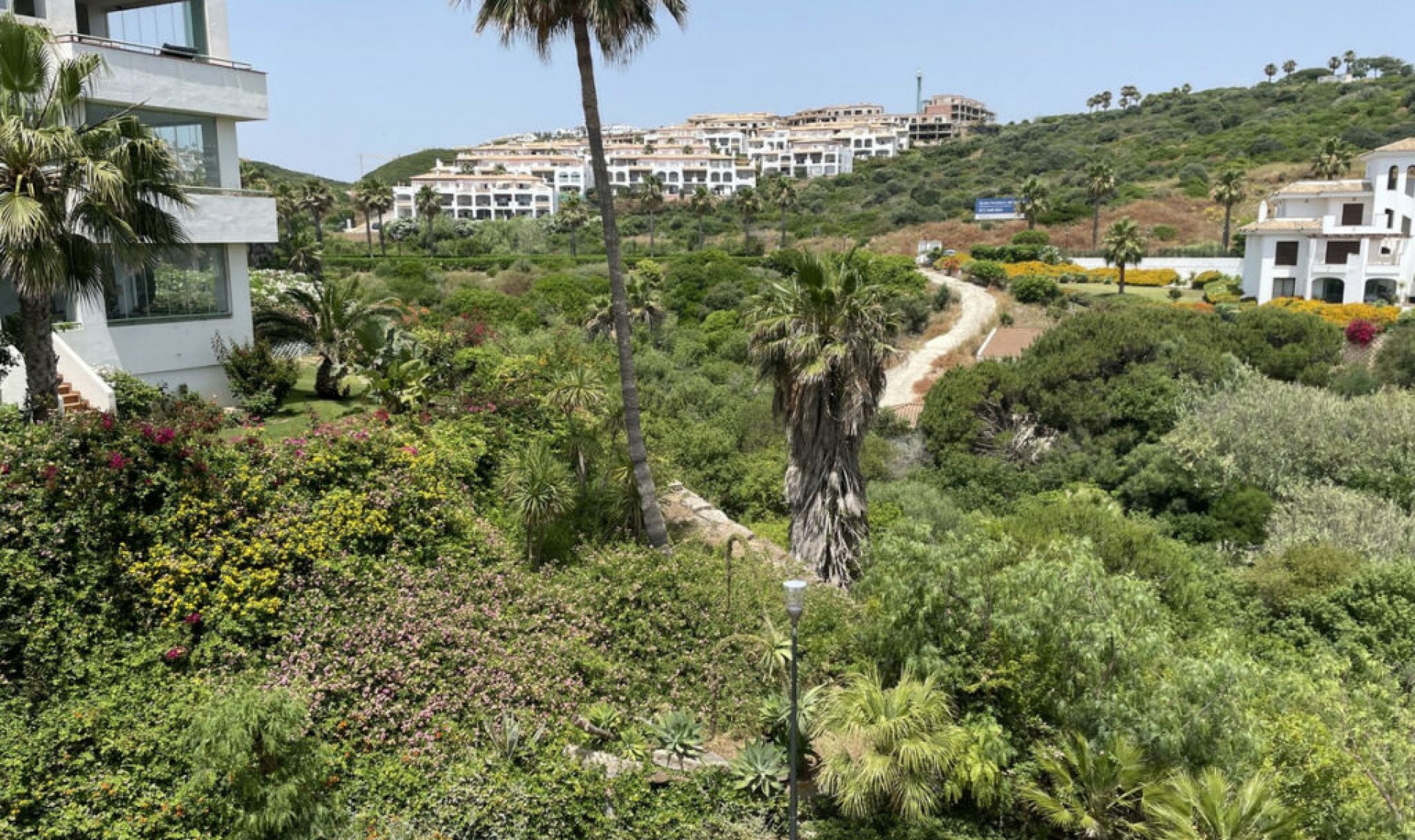 Resale - Apartment -
La Alcaidesa