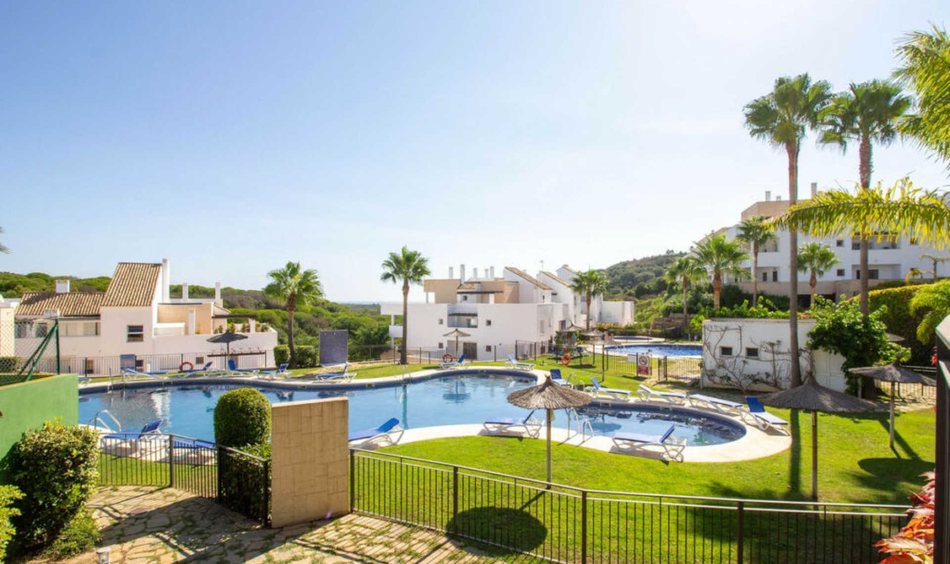 Resale - Apartment -
La Alcaidesa