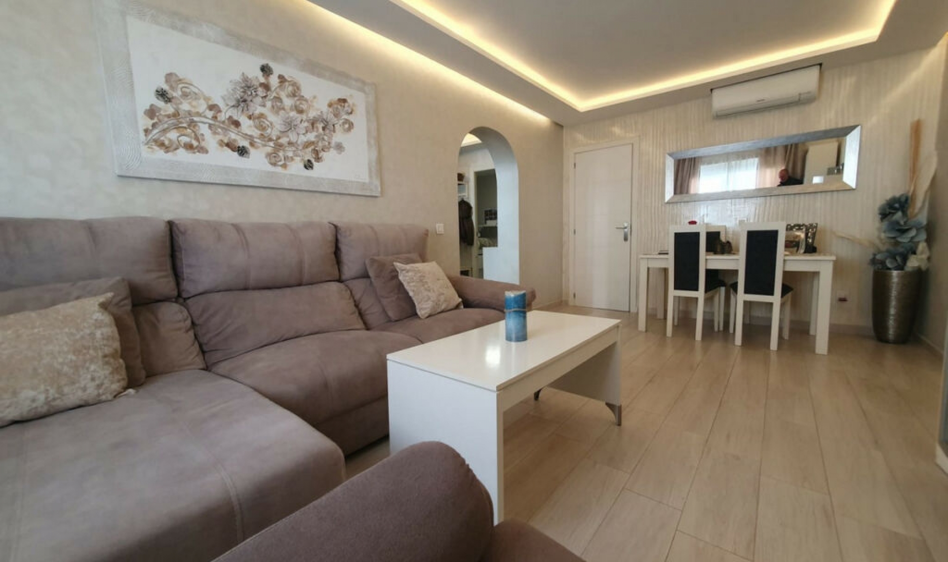 Resale - Apartment -
La Cala de Mijas