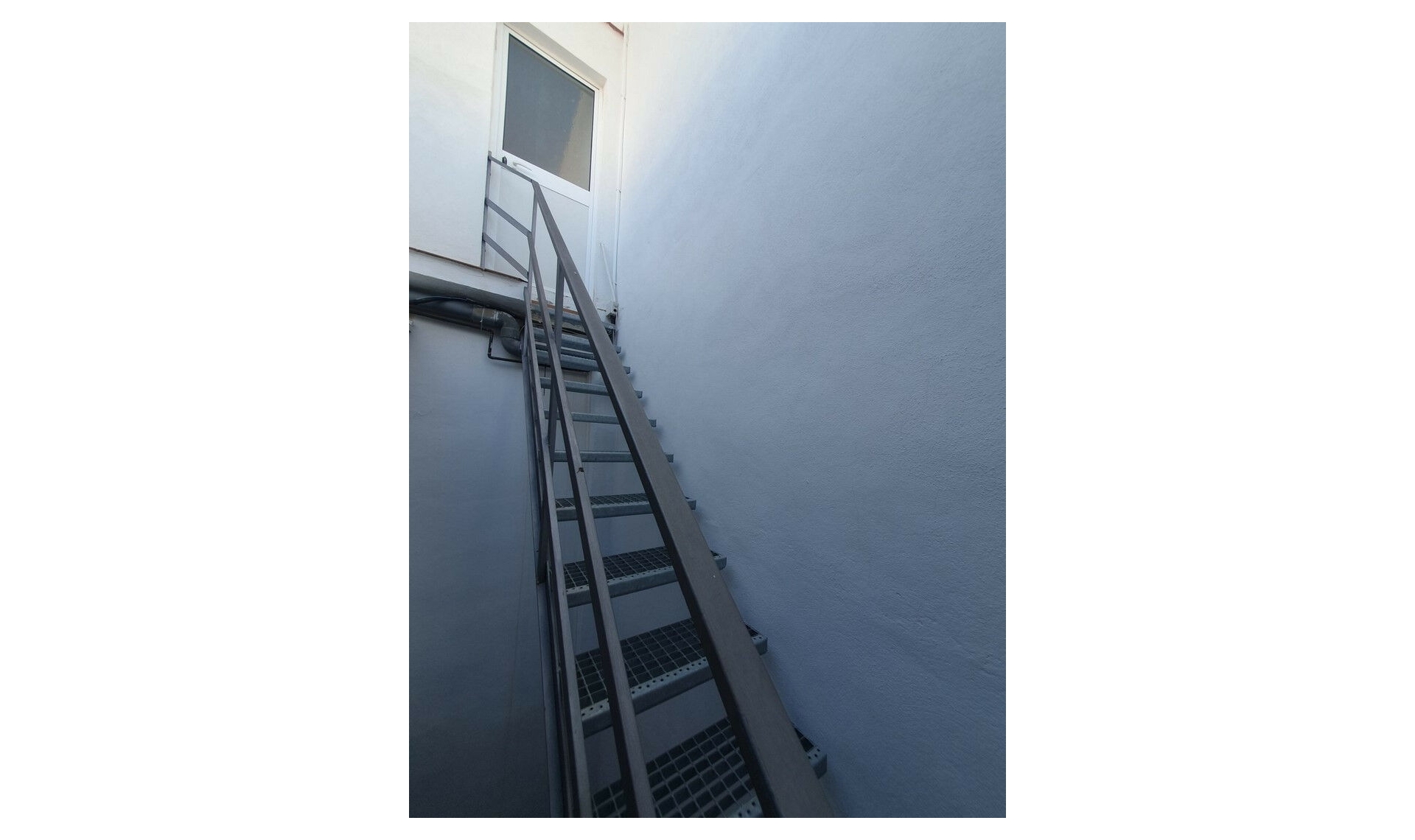 Resale - Apartment -
La Cala de Mijas