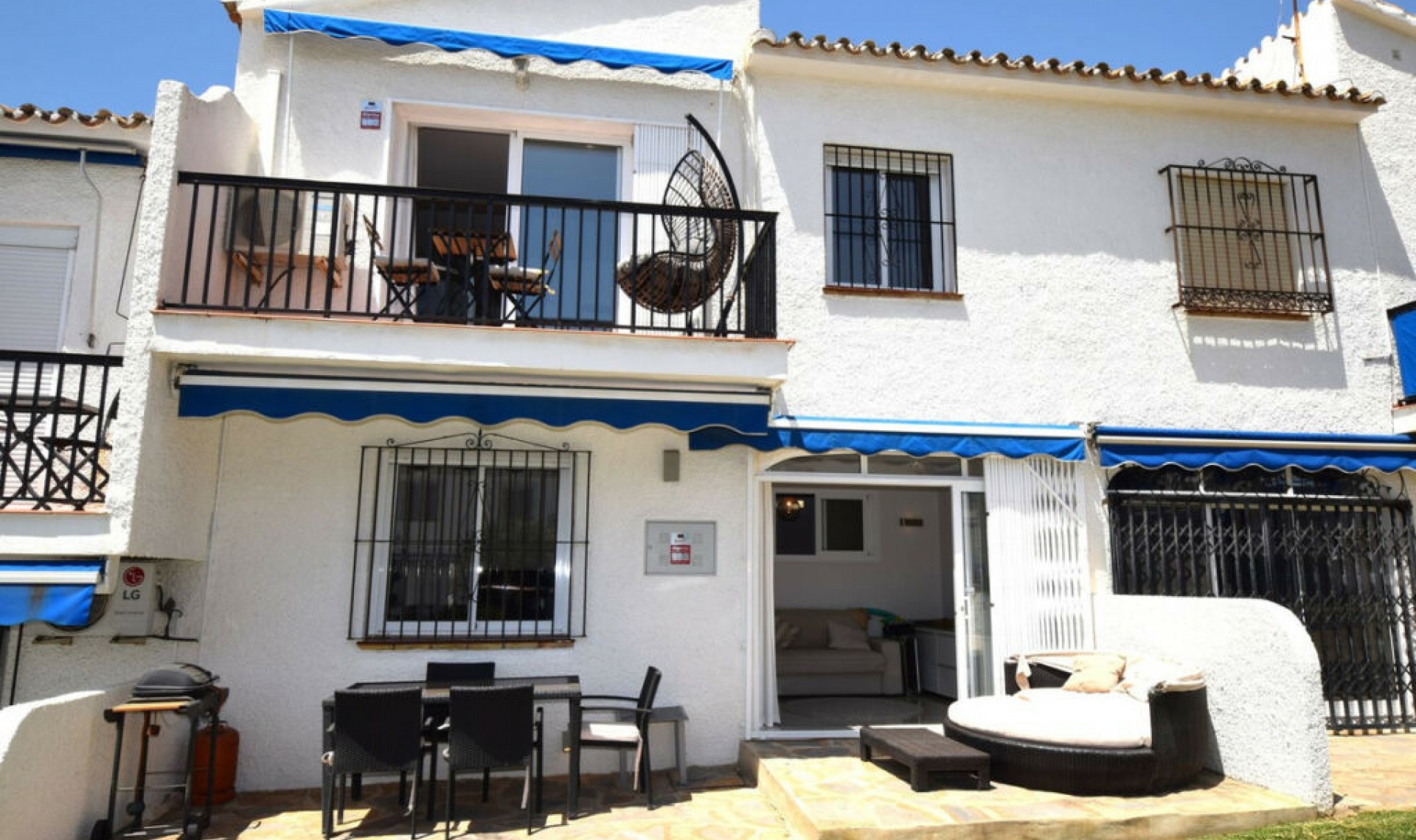 Resale - Apartment -
La Cala de Mijas