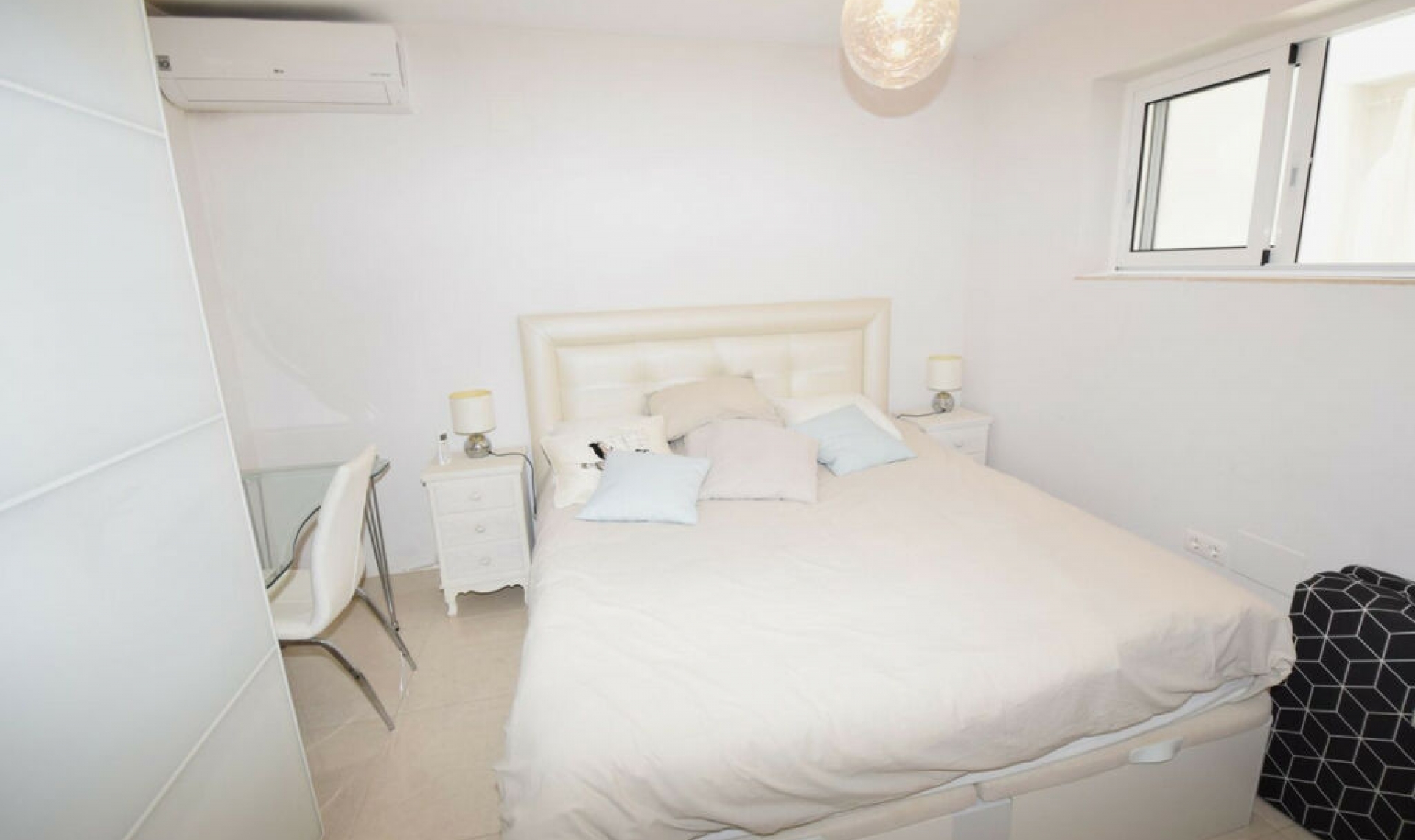 Resale - Apartment -
La Cala de Mijas