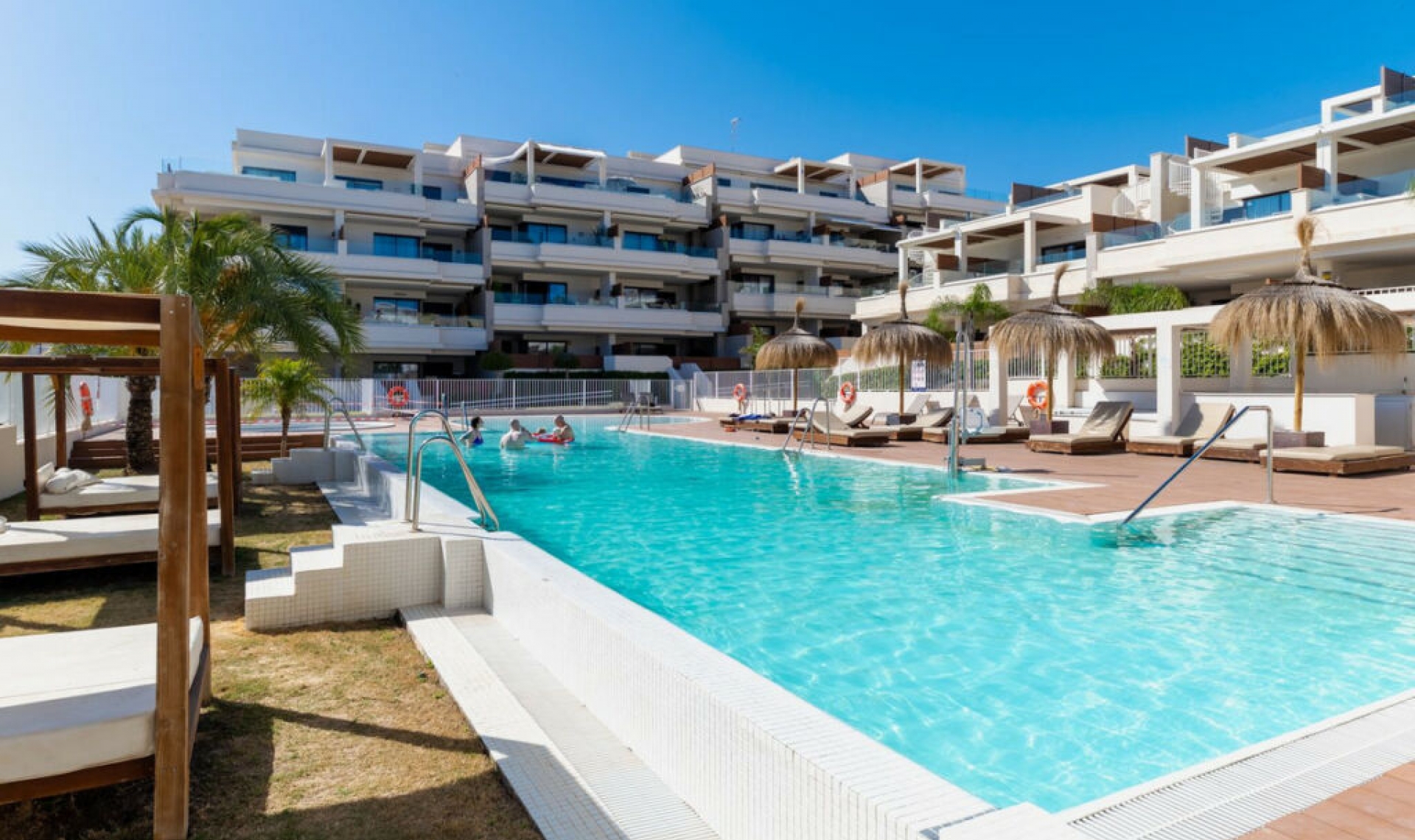Resale - Apartment -
La Cala de Mijas
